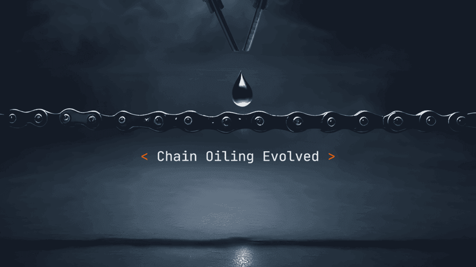 Dr. Chain Oiler main page background, chain and a drop of oil